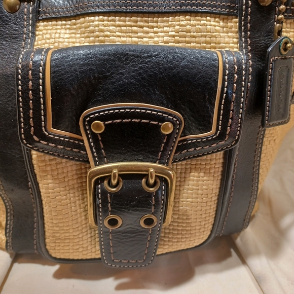 Coach legacy tote - Picture 3 of 10